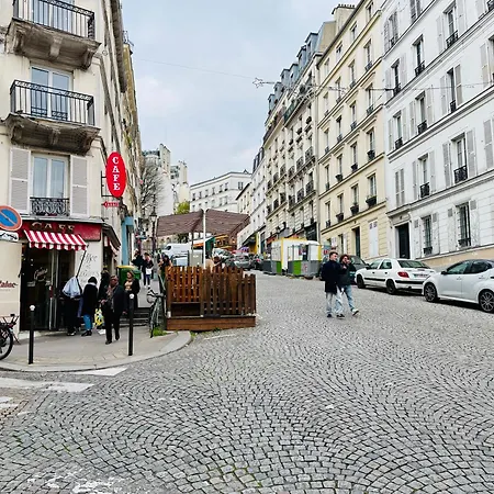 Le Charme Parisien Au Coeur De Montmartre Alloggio in famiglia Parigi