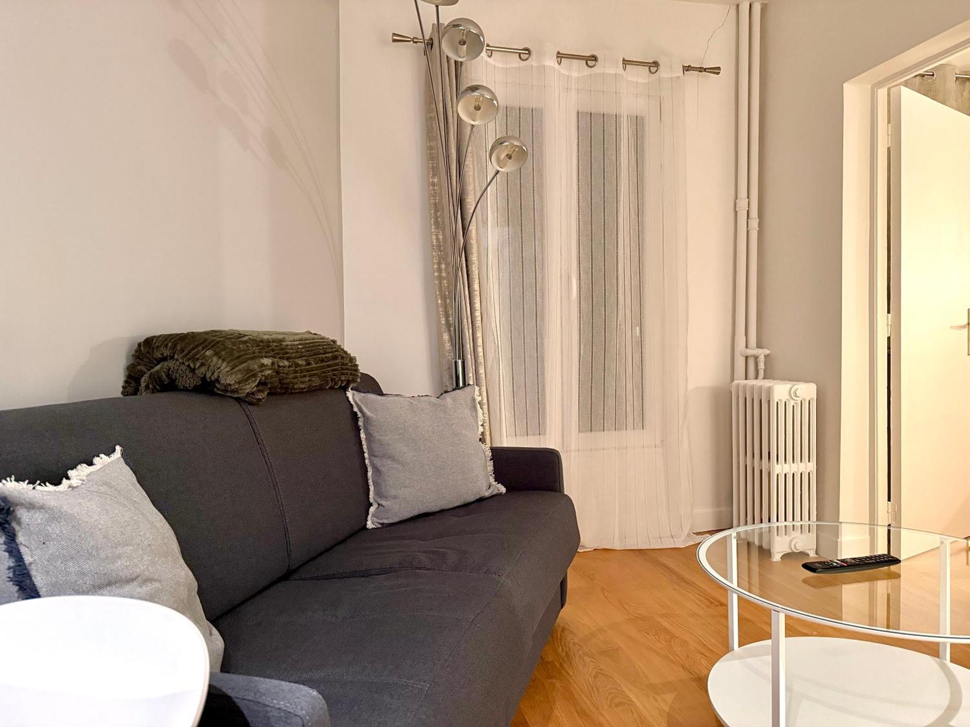 Le Charme Parisien Au Coeur De Montmartre Homestay
